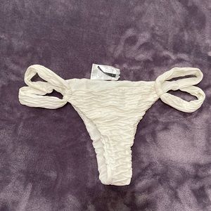O’Neil bikini thong size Medium